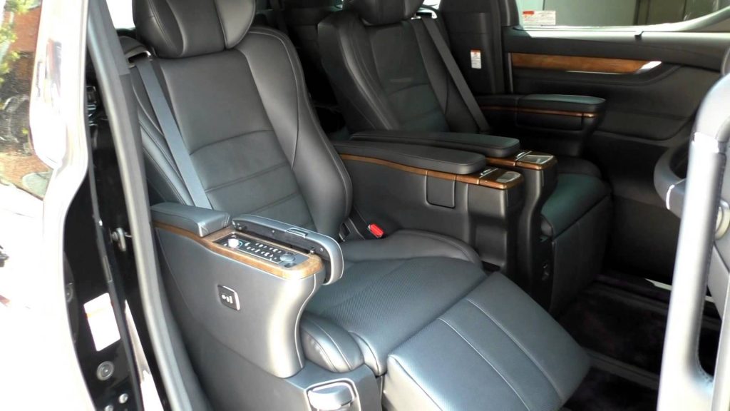 アルファードの内装