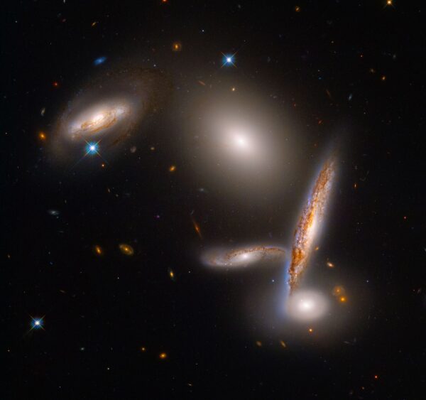 ヒクソン・コンパクト銀河群40(HIDA)
